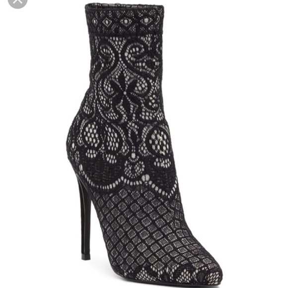 Steve Madden Shoes - ♠️NWT Steve Madden Lace Sock Bootie